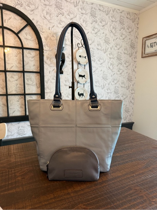 Tignanello Handbags - Tignanello Set of Tote and Pouch